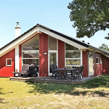 Four-Bedroom Holiday Home In Grossenbrode 1 Экстерьер фото